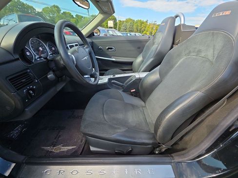 Used 2005 Chrysler Crossfire SRT-6 RWD image 3