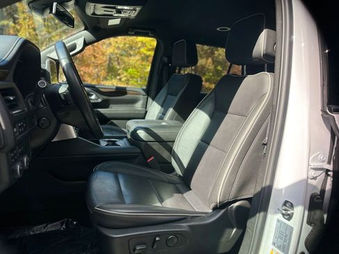 Used 2024 Chevrolet Tahoe Premier image 12