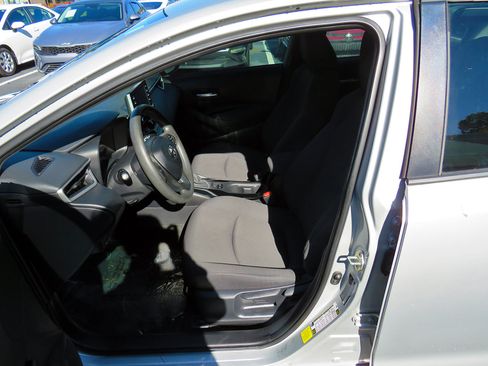 Used 2020 Toyota Corolla LE w/ LE Premium Package image 11