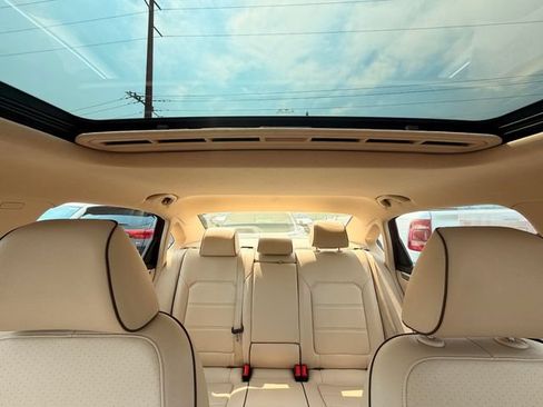 Used 2017 Volkswagen Passat 1.8T SE w/ SE Lighting Package FWD image 25