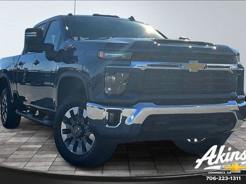 New 2026 Chevrolet Silverado 2500 LT image 2