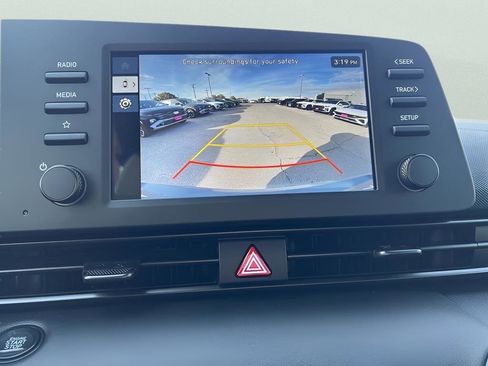 Used 2025 Hyundai Elantra Sport image 25