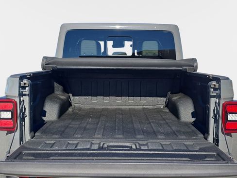 Used 2020 Jeep Gladiator Mojave image 14