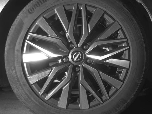 Used 2025 Nissan Altima 2.5 SV image 13