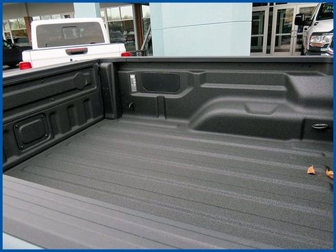 New 2026 Jeep Gladiator Mojave image 8