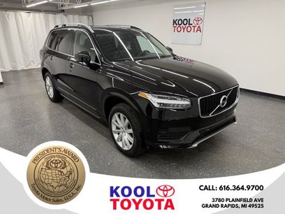 Used 2018 Volvo XC90 T5 Momentum w/ Convenience Package