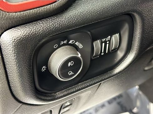 Used 2019 RAM 1500 Rebel w/ Level 2 Equipment Group AWD/4WD image 10