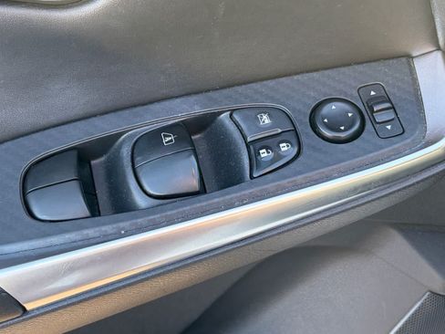 Certified 2023 Nissan Sentra S FWD image 6