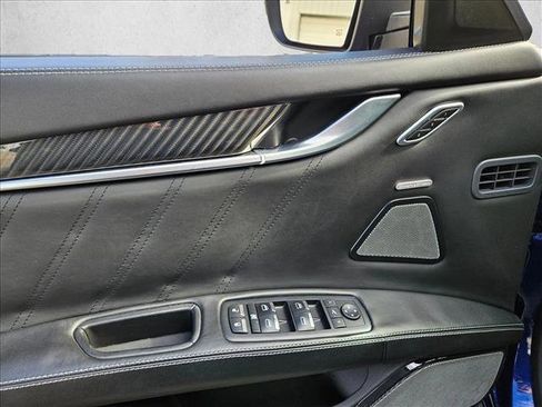 Used 2019 Maserati Ghibli S GranSport image 9