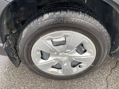 Certified 2023 Subaru Forester image 17