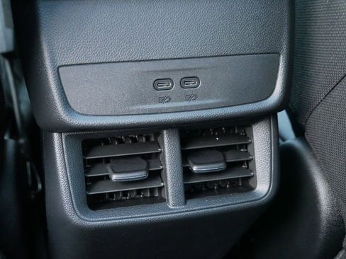 New 2026 Chevrolet Equinox LT image 18