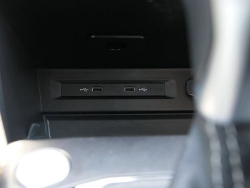 Used 2024 Volkswagen Tiguan SE FWD image 22