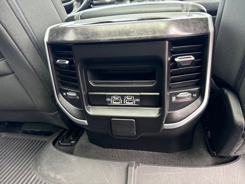 Used 2022 RAM 1500 Big Horn AWD/4WD image 16