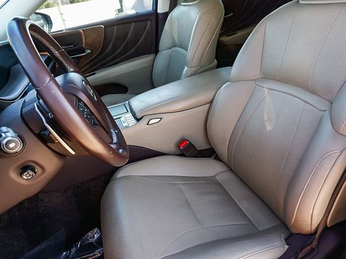 Used 2018 Lexus LS 500 image 17
