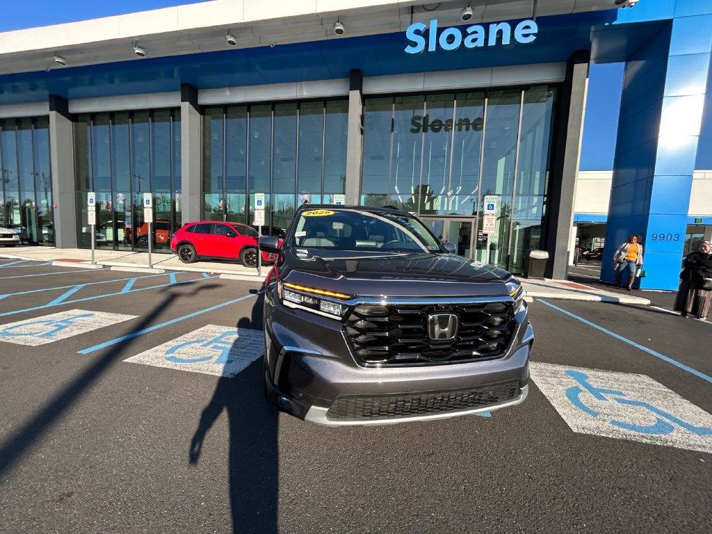 Used 2025 Honda Pilot Elite image 17