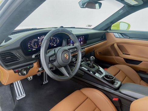 Used 2026 Porsche 911 GT3 RWD image 4