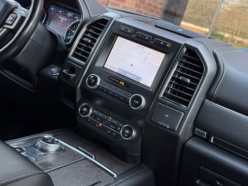 Used 2020 Ford Expedition Max Limited image 25