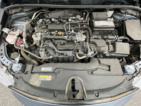 Used 2024 Toyota Corolla LE FWD image 32