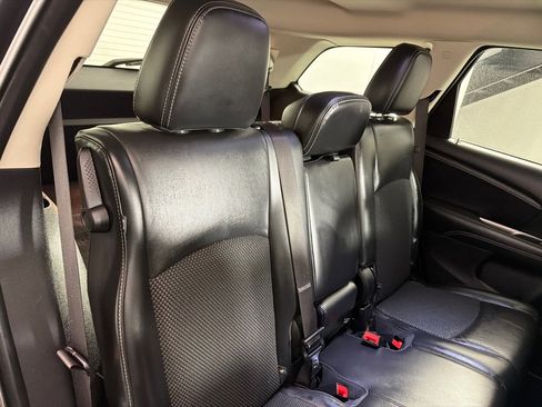 Used 2019 Dodge Journey Crossroad FWD image 22