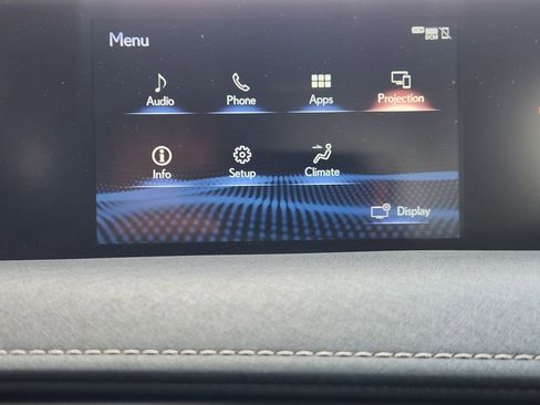 Used 2019 Lexus UX 200 w/ Premium Package image 16