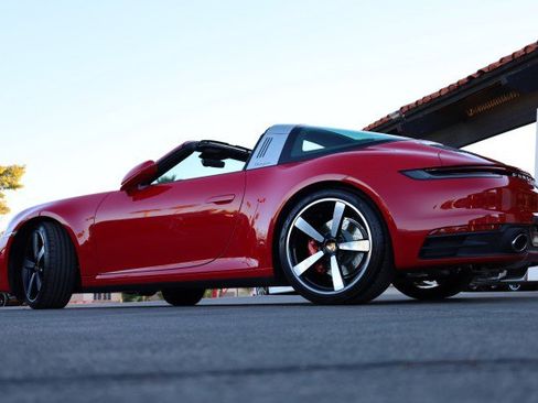 Used 2024 Porsche 911 Targa 4S image 17