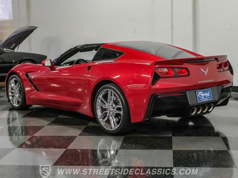 Used 2015 Chevrolet Corvette Stingray Coupe RWD image 9