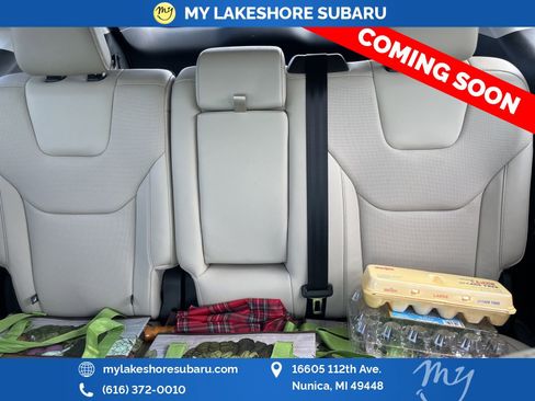 Used 2018 Ford Edge Titanium w/ Equipment Group 301A image 14