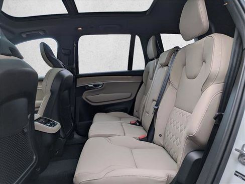 New 2026 Volvo XC90 B6 Plus w/ Protection Package Premier image 15