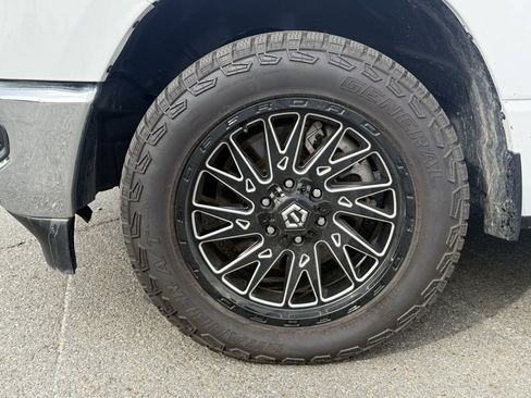 Used 2022 RAM 1500 Big Horn image 10