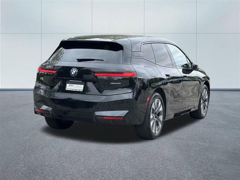 Used 2026 BMW iX xDrive60 AWD/4WD image 6