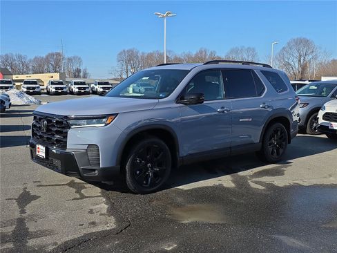 New 2026 Honda Pilot Black Edition image 2