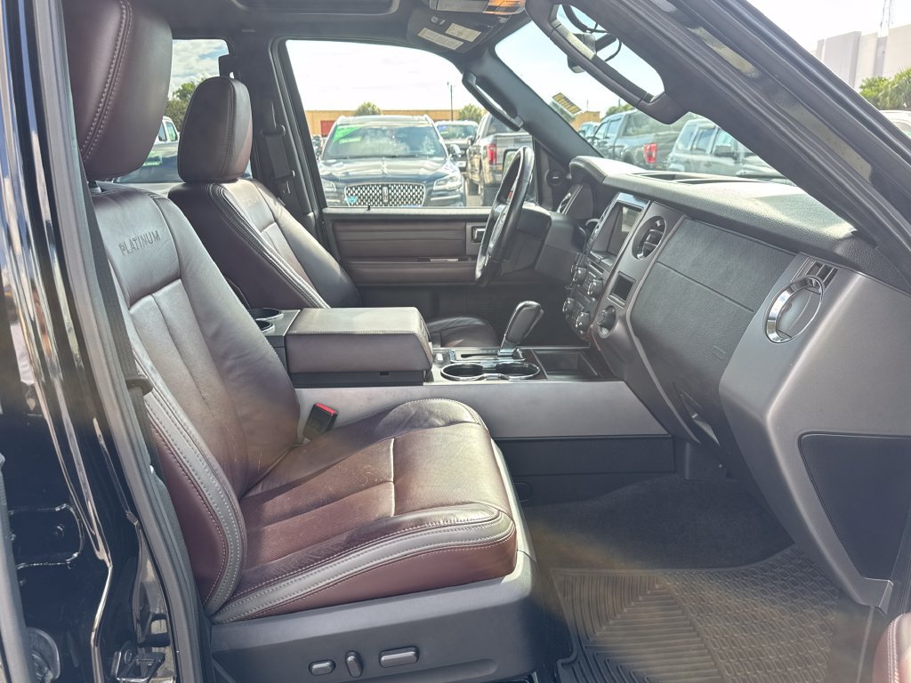 Certified 2017 Ford Expedition Platinum RWD image 24