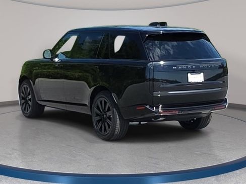 New 2026 Land Rover Range Rover Long Wheelbase SE AWD/4WD image 7
