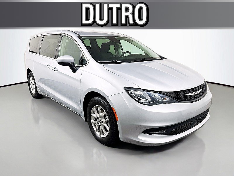 Used 2023 Chrysler Voyager LX FWD image 1