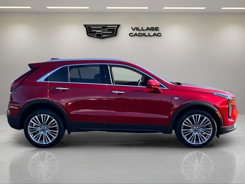 Used 2024 Cadillac XT4 Premium Luxury w/ Technology Package FWD image 6
