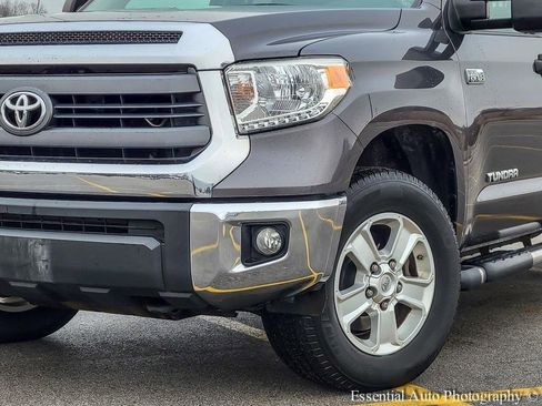 Used 2015 Toyota Tundra SR5 image 3
