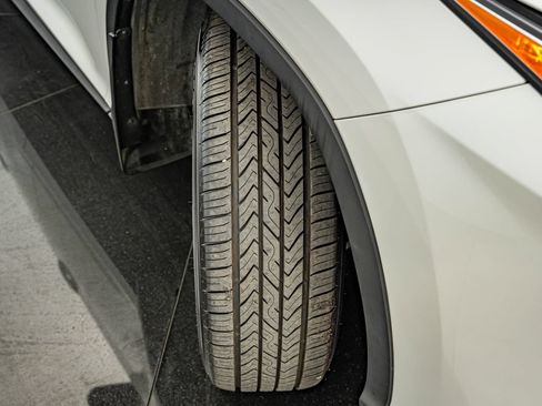Used 2018 Lexus RX 450h AWD w/ Luxury Package image 43