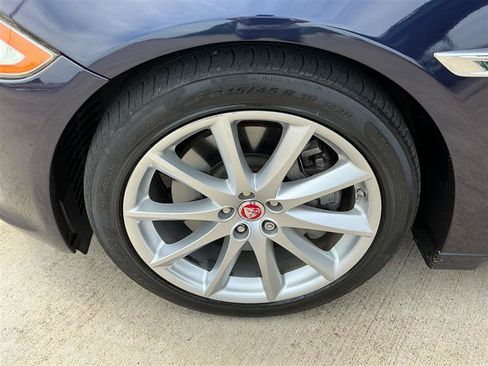 Used 2014 Jaguar XJ AWD image 24