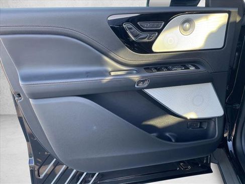 New 2025 Lincoln Aviator Black Label image 23