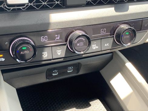 Certified 2023 Honda Accord EX image 22
