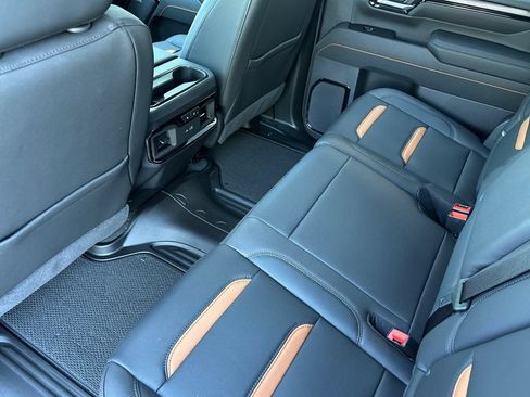 New 2026 GMC Sierra 2500 AT4 w/ AT4 Premium Plus Package AWD/4WD image 12