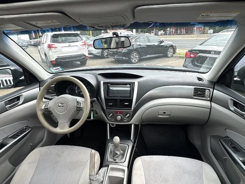 Used 2013 Subaru Forester 2.5X Premium w/ Plus Pkg AWD/4WD image 23