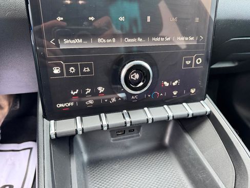 Used 2025 GMC Terrain Elevation image 31