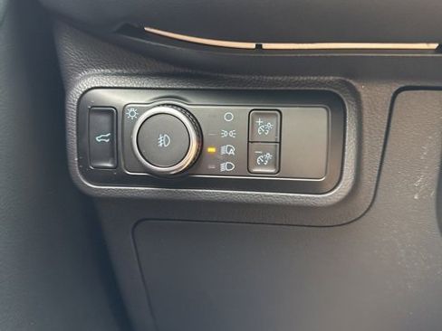 Used 2025 Ford Explorer ST-Line w/ Premium Package image 18