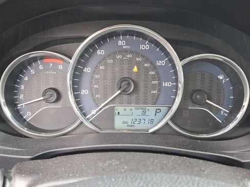 Used 2016 Toyota Corolla LE Premium image 24