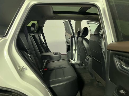 Certified 2023 Nissan Rogue SV w/ SV Premium B Package AWD/4WD image 29