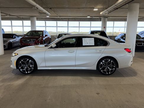 Certified 2025 BMW 330i Sedan image 5
