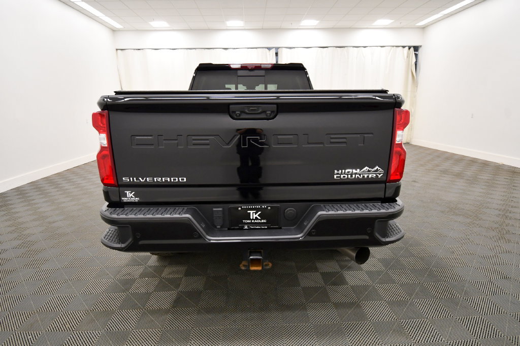 Used 2024 Chevrolet Silverado 3500 High Country w/ High Country Premium Package AWD/4WD image 6