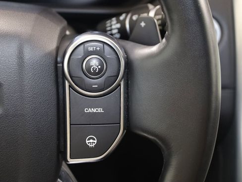 Used 2018 Land Rover Discovery HSE Luxury AWD/4WD image 40