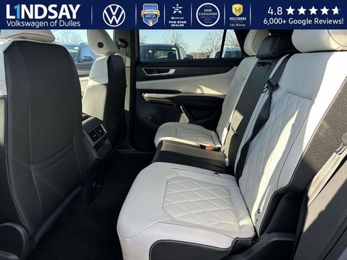 New 2026 Volkswagen Atlas Cross Sport SEL Premium R-Line image 9